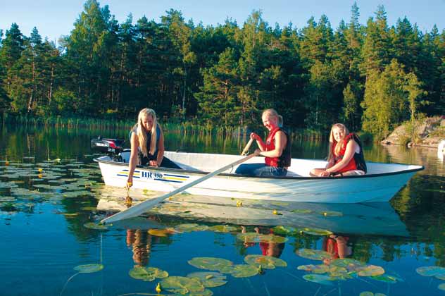 Liten stabil båt för dig som vill vara nära naturen.