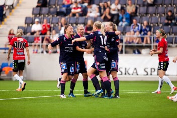 Foto: Andreas Fröberg VAR MED OCH FYLL SOMMARMATCHEN Elitfotboll Dam, som S är organisationen bakom konceptet Sommarmatchen, skriver följande om händelsen på sin webbplats: Kommer du ihåg känslan?