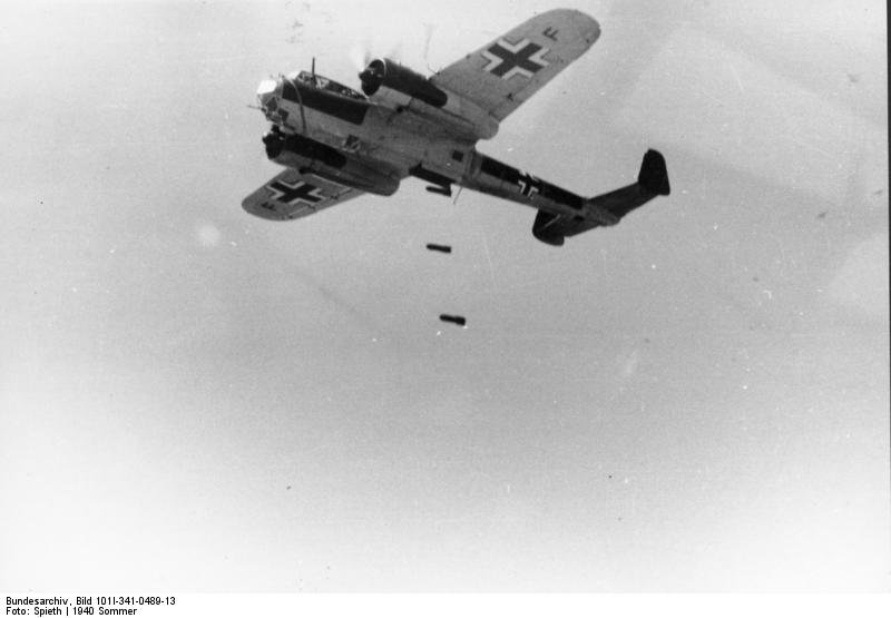 Ingen människa skadades vid bombningen vilket var en himla tur för min morfar men även för mig.