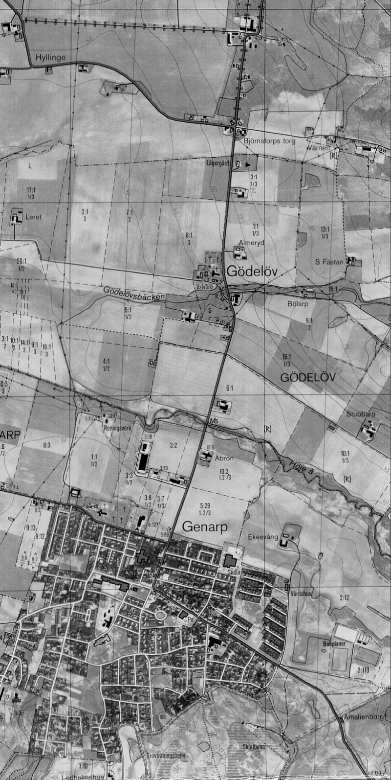 Kretsloppssystemet Under senare delen av 1900-talet, det som senare kom att benämnas överflödstiden, var det mycket vanligt att man betraktade saker som värdelösa när man använt dem.