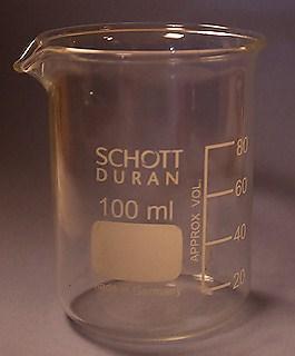 Bägare 100 ml: Den sista mätprodukten jag skall ta upp är en vanlig bägare. Denna har ingen bestämd felmarginal, utan istället står det approx. vol.