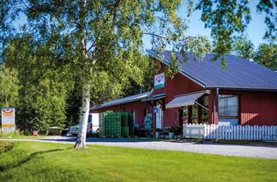 GRANHOLM S Av skogsbär från de Österbottniska skogarna och skärgården förädlar vi safter, sylter och geléer.