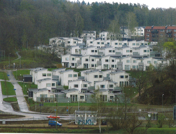 Svartvattensystemet i Skogaberg Kretslopp med avfallskvarnar och omvänd osmos. Ett nybyggt bostadsområde i Göteborg med källsorterande avloppssystem!