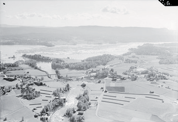 bilder så det finns många bilder som kommer. Bilderna kommer från landskapen Gästrikland och Hälsingland. Själv var jag mycket intresserad för min farmor kommer från Bollnäs.