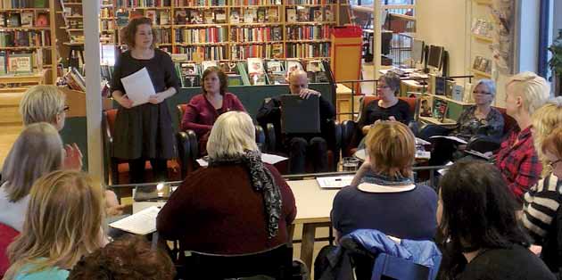 foto: gislaveds bibliotek Vuxna Knappt hälften av insatserna, som berör presentation och samtal om böcker, riktar sig till vuxna.