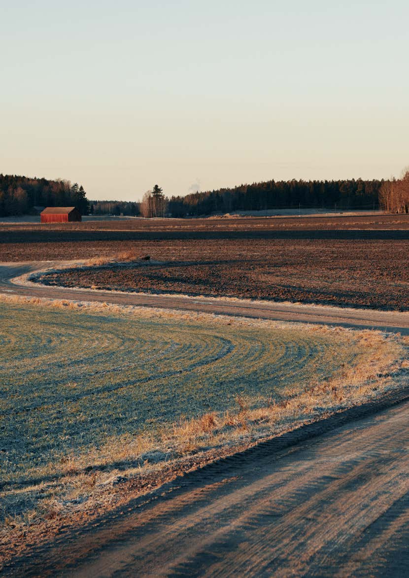 Landshypotek Bank finansierar satsningar inom jord och skog för ett rikare liv på landet.