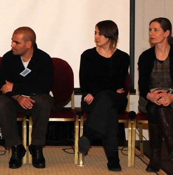 Rachel Anderson, Santiago Cirugeda samt konstnären och arkitekten Eva Rosengren i paneldebatt.