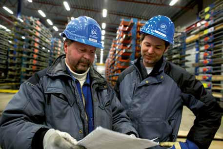 Via samarbetspartner tillhandahåller BE Group fullt målningssystem enligt förekommande rostskyddsstandard. Varmförzinkning. Ett mycket effektivt korrosionsskydd som även kallas varmgalvanisering.