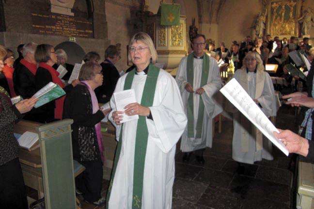 Årets Kontraktsgudstjänst hölls i Almunge kyrka år var det Almunges tur att stå för I den traditionella kontraktsgudstjänsten. Länna, Blidö och Riala tillhör Upplands sydöstra kontrakt.