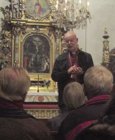 Förre ärkebiskopen i Länna kyrka Församlingsgården räckte inte till när ärkebiskop emeritus K G Hammar på Länna ekumeniska råds inbjudan besökte Länna på söndagen före domsöndagen för att föreläsa om