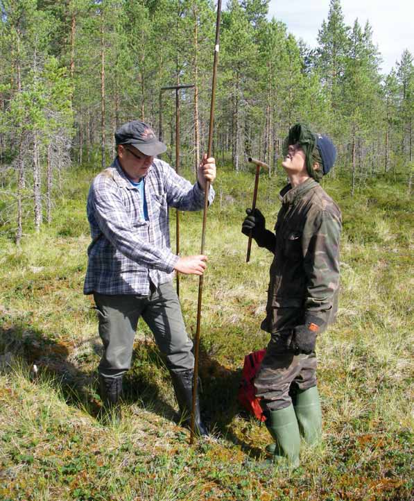 kartlägger Finlands torvreserver land inte håller på att ta slut. Det är mycket stora mängder torv som är skyddad så den tar inte slut trots att produktionen skulle utökas, hävdar Valpola.