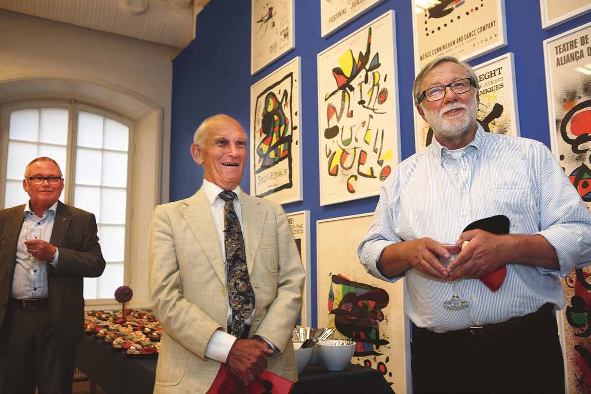 7 Miró-samlaren och Miró-kännaren, Nils Tryding från Åhus, har skänkt en stor samling verk av den katalanske konstnären till Kristianstads kommun. Utställningen visas i Konsthallen till den 7 oktober.
