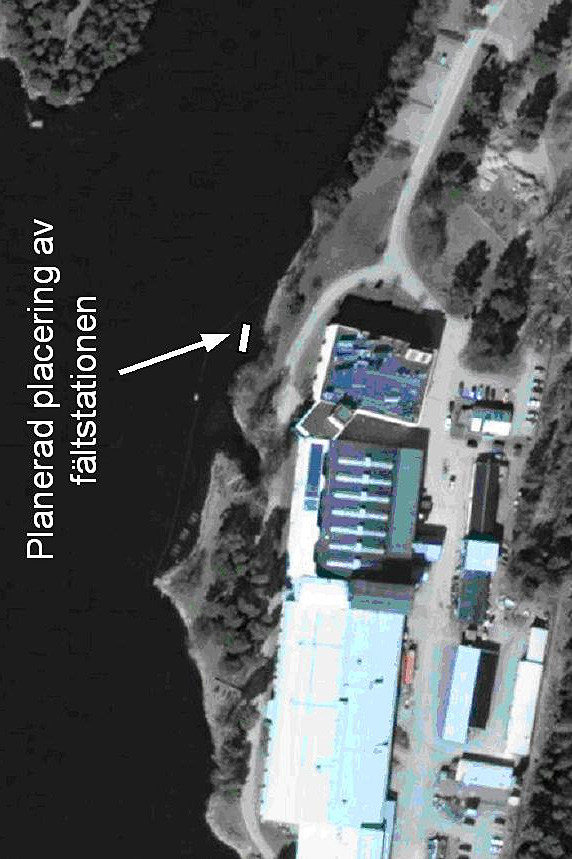 baserade betong fundament, är ett måste (se fig.3). Vatten- och islastdimensionering av fältstationens förankring och förtöjning utfördes våren 2011.