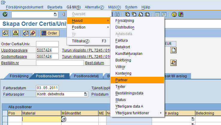 3. Att ändra språk och komplettera namnuppgifterna på kundordern Fakturans språk och kundens namnuppgifter kan ändras eller kompletteras i samband med att kundordern uppgörs i VA01 (Skapa kundorder)