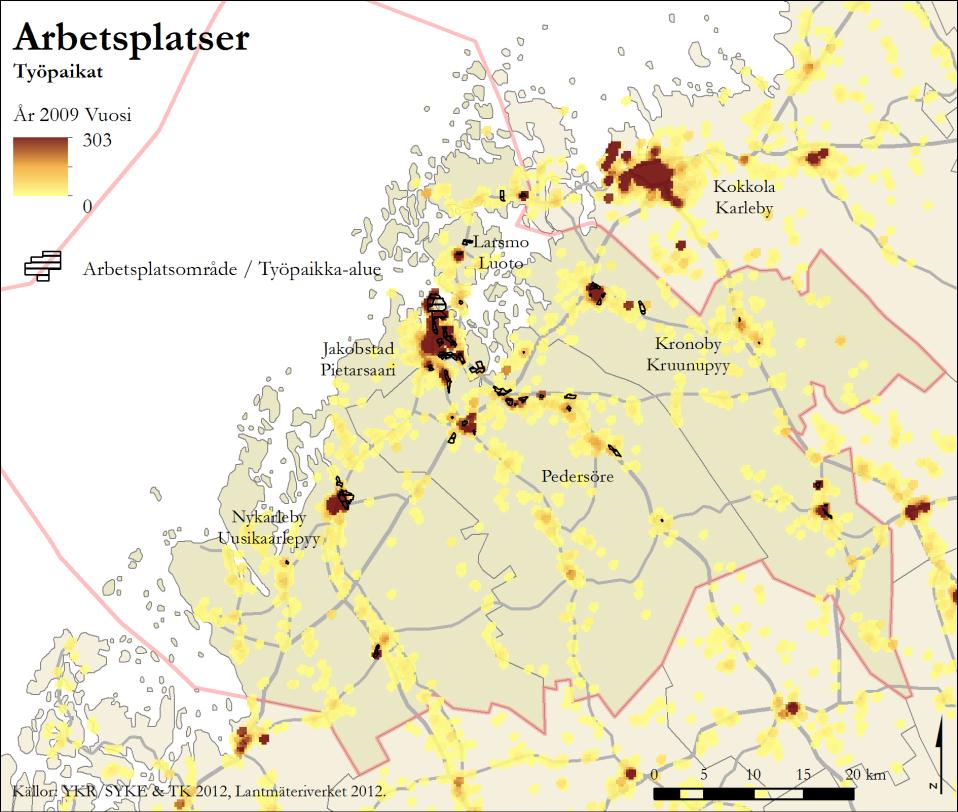 Jakobstads stad är det största servicecentrumet och även Pedersöre har fem orter (Sandsund, Bennäs, Kållby, Esse, Lillby) med hög servicenivå.