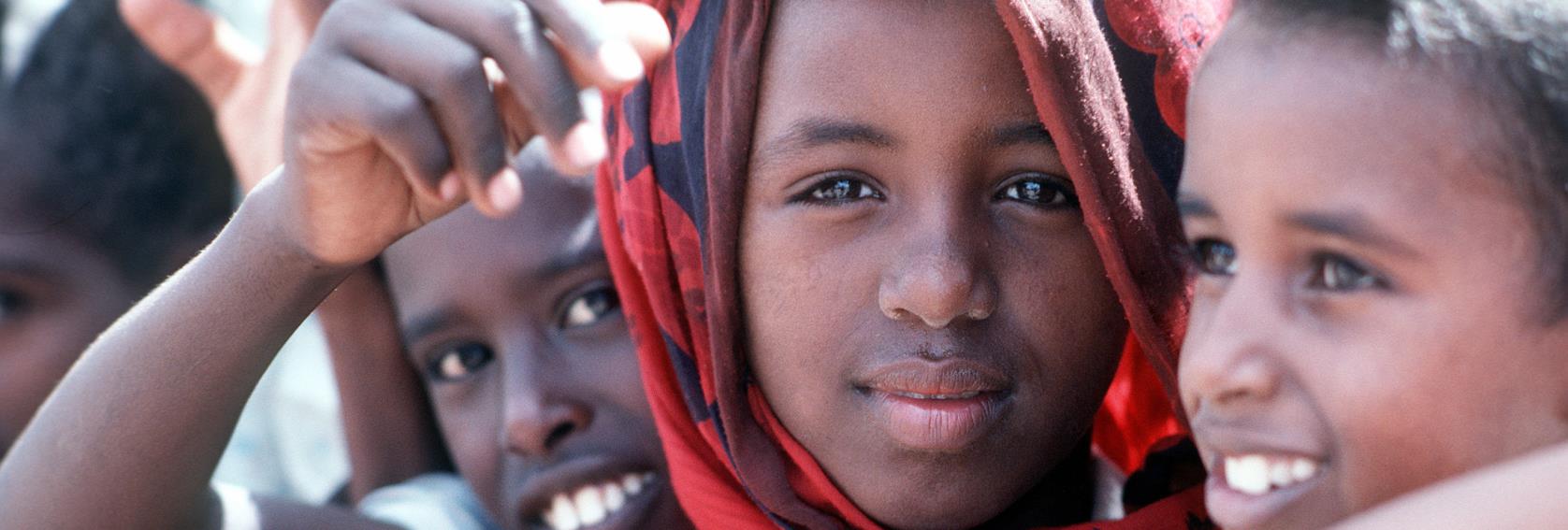 Foto: Phcm Terry C. Mitchell REMITTERINGAR, UTVECKLING OCH INTEGRATION ATT HANTERA GLOBALA OJÄMLIKHETER I VARDAGEN När människor rör sig över gränser skapas möjligheter till utveckling.