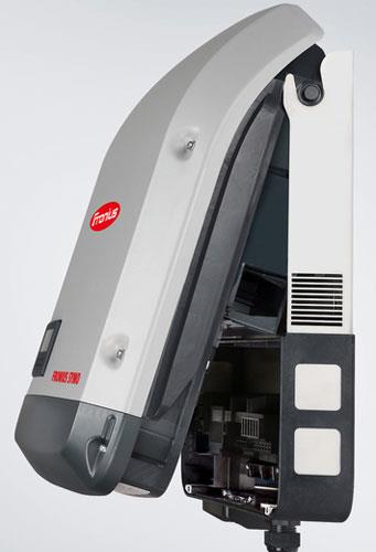 Phne: +46 (0)72 5501542 Mikael.abaji@slarsupply.se www.slarsupply.se Växelriktare 3-fas växelriktare från 3kW.
