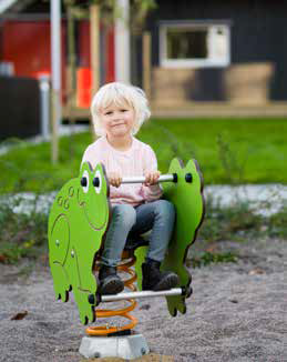 Parkering Kvarter med karaktär Hkp Hus A Du får egen ingång och egen balkong eller altan, men du får dela trädgården och de omgivande ytorna med dina grannar.