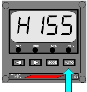 Alarm i GPS Läget: Om AP55 i GPS läget får fel typ av data från GPS mottagaren kommer ett alarm att utlösas. Lamporna för GPS och AUTO börjar att blinka.