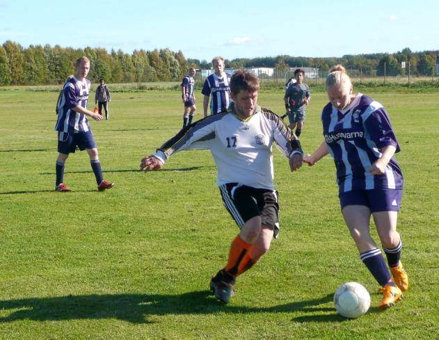 Det här är Vimmerby IF Vimmerby IF fyller ansenliga 93 år 2012 och vi är mycket stolta över vår förening som drivs på ideella grunder.