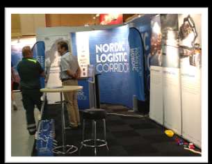 http://nordiclogisticcorridor.com/material/ ) har sedan använts för att förstärka våra budskap under egna och andras konferenser, mässor, workshops, Almedalen och andra informationstillfällen.