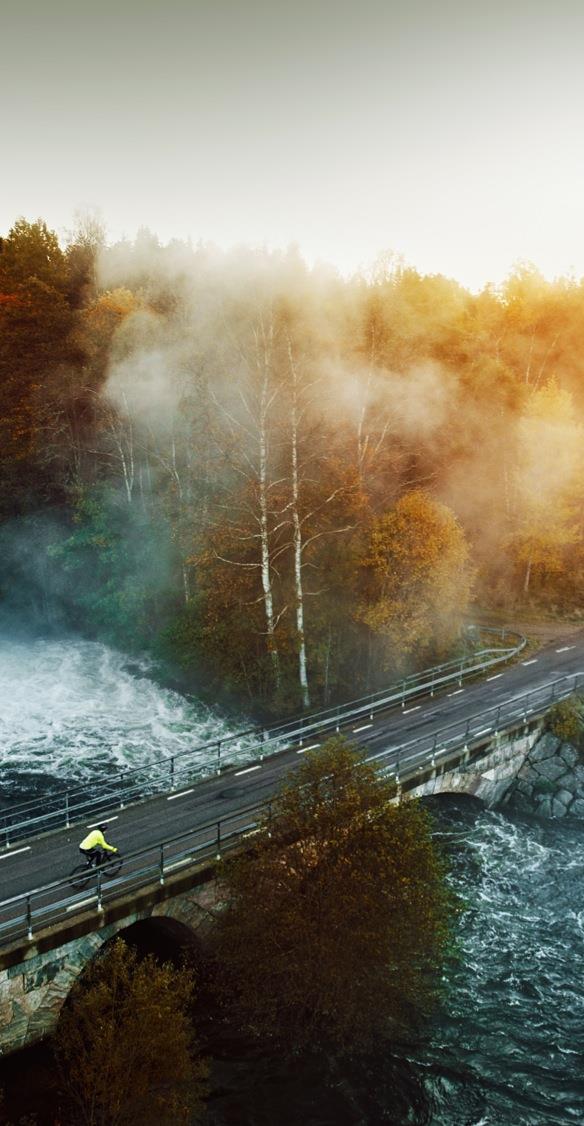 Craft erbjuder idrottsälskare på alla nivåer underkläder, isolerande mellanlager och ytterplagg inom löpning, längdskidåkning, cykling och alpin skidåkning.