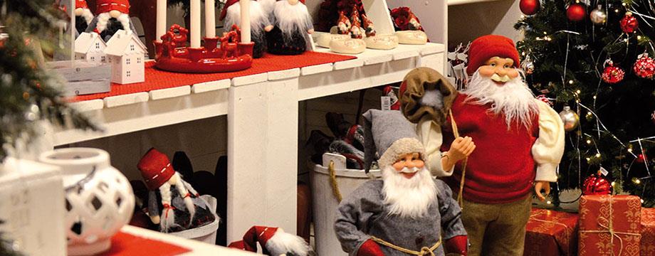 Vellingeblomman Julmarknad med tomtenissar, ljus, glitter och allt som hör julen till. Lättare mat eller fika kan köpas i restaurangen! Söndag 22 november Tid 11.00 15.