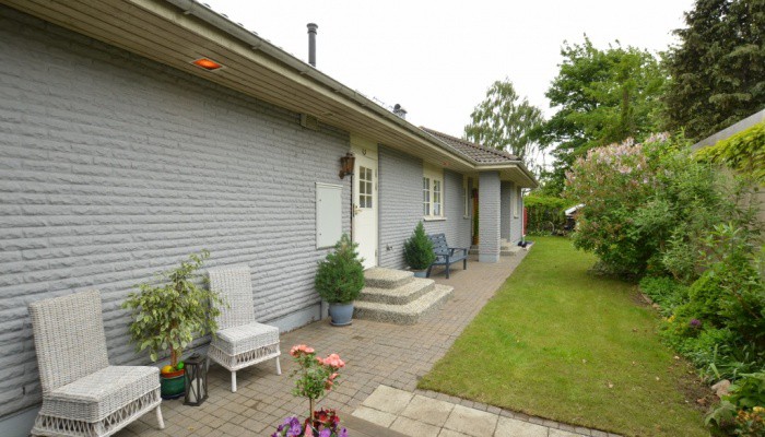 Län Skåne Gatuadress Kommun Malmö Storlek 6 rum (4 sovrum) / 150 m² Område Valdemarsro Tillträde tidigast Enligt överenskommelse " Vi har byggt huset och för oss har det varit en dröm att