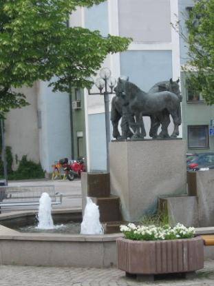 Så här är vi jämfört med andra kommuner - Kommunens Kvalitet i Korthet Kommunens Kvalitet i Korthet är ett verktyg för att jämföra kommuner med varandra och beskriver kommu - nernas kvalitet ur ett