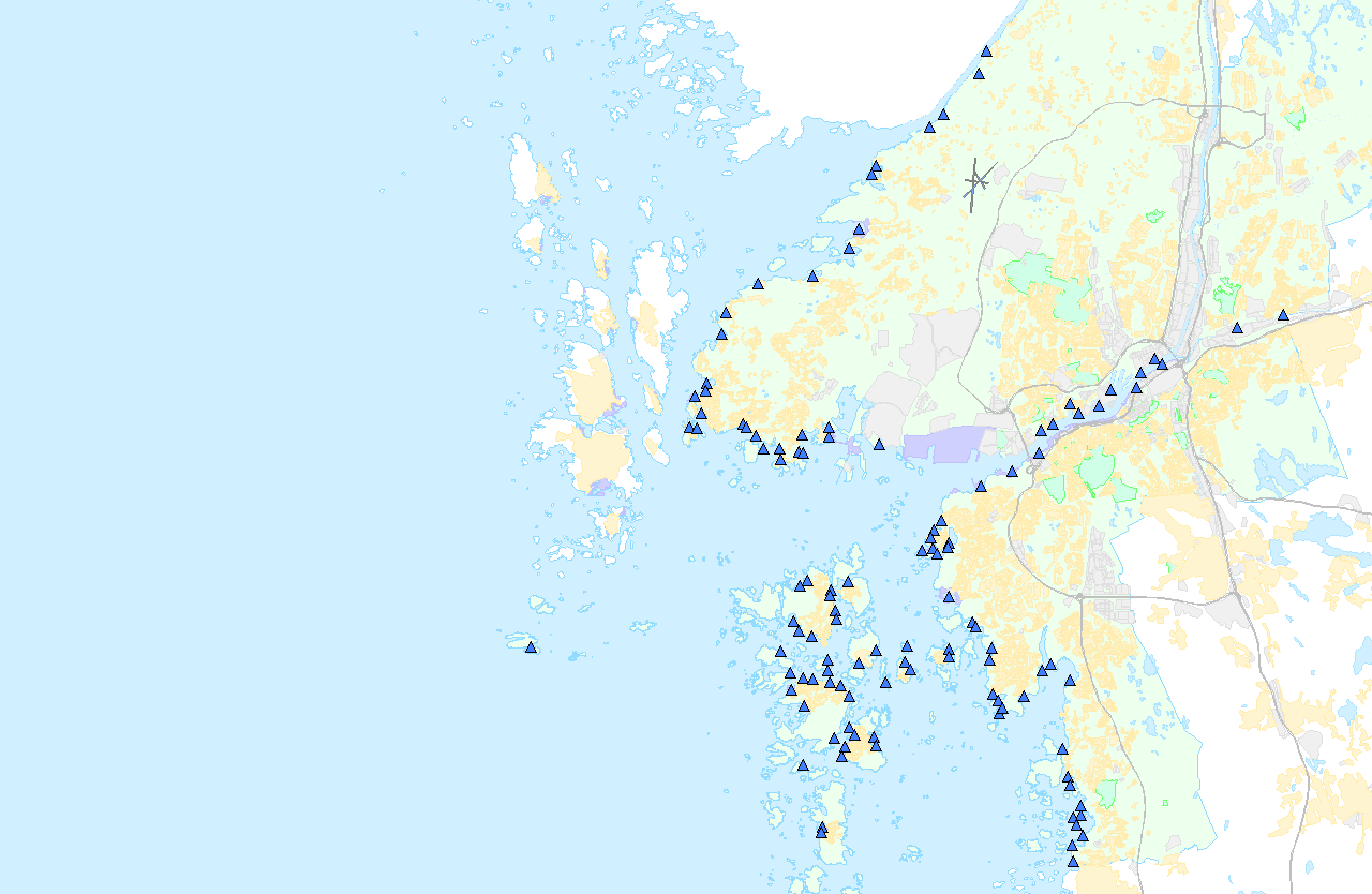 Variation i småbåtshamnar 4 största hamnområden utgör ca 50% av utbudet 74 hamnar (mest medelstorlek)