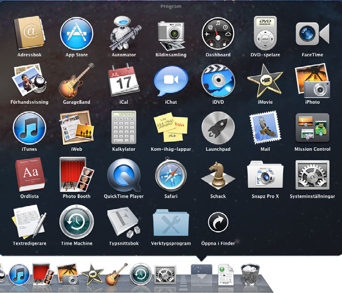 Använda Dock Klicka en gång på en symbol för att öppna eller aktivera den. På bilden visas en genväg till mappen Program.