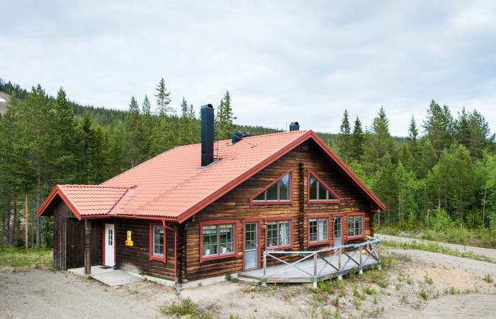 Län Jämtland Gatuadress Kommun Härjedalen Storlek 5 rum (4 sovrum) / 90 m² Tillträde