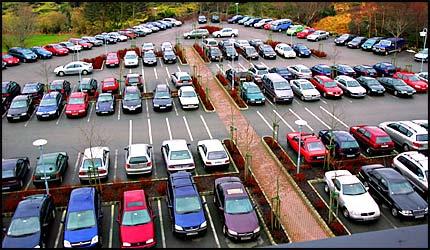 FÖRETAGSKULTUR Backa alltid in vid parkering - En vanlig skadeorsak är påbackning i samband med att en förare backar ut från en parkeringsplats - Protectors analyser