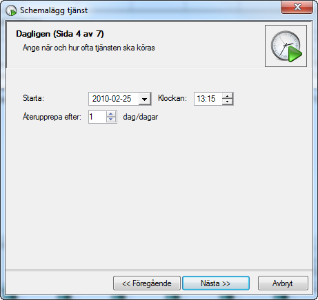Intervall (3 av 7) Första steget i att bestämma hur ofta en tjänst ska köras. Beroende på valt intervall kommer man till olika sidor för detaljerade val av schemaläggningen.