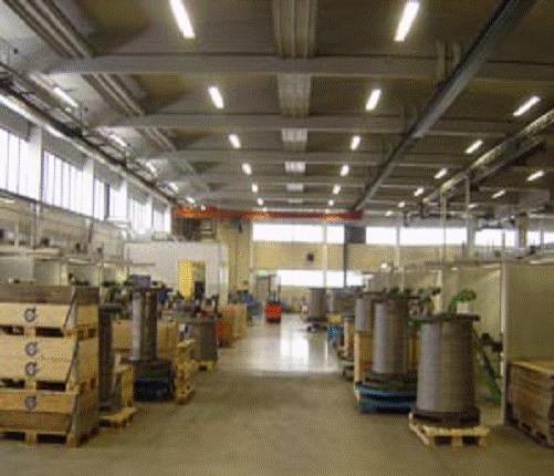Den sammanlagda installerade effekten blev 27 kw vilket ger 7,2 W/m 2.