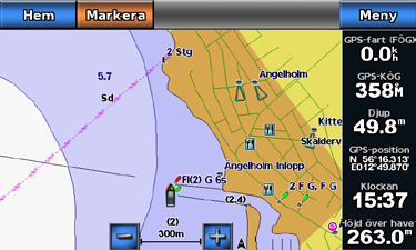 Sjökort och 3D-sjökortsvyer Fiskekort Navigationssjökort Fiskekortet använder detaljerade batymetriska data på ett förprogrammerat BlueChart g2 Vision-datakort och är bäst lämpat för djuphavsfiske.