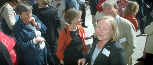 Konferenser och seminarier Svensk Biblioteksförening har under året arrangerat 22 konferenser och seminarier på tolv orter i landet, från Umeå i norr till Malmö i söder.