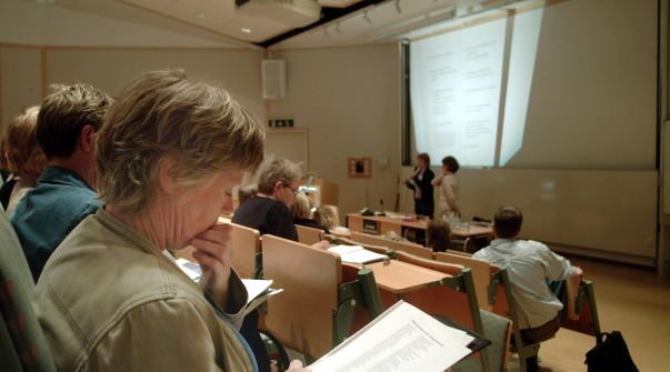 Framtidens barnbibliotek vem bestämmer? 9 10 oktober, Umeå Antal deltagare: 38 specialgrupp för barnbibliotek Framtidens barnbibliotek vem bestämmer?