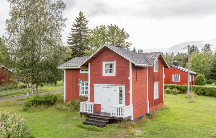 Län Norrbotten Gatuadress Kommun Haparanda Storlek 2 rum (1 sovrum) / 50 m²