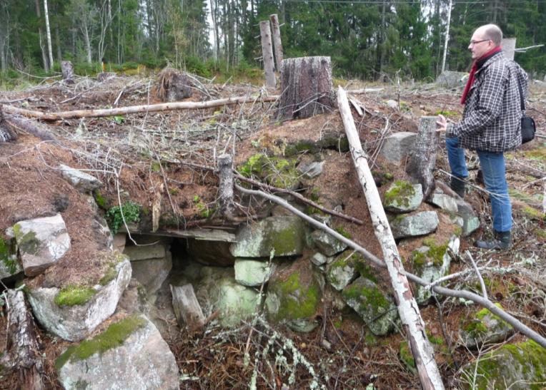 November 2010 Höstmöten 2010 Här Landskapsarkeologernas höstmöte i Rengsjö utanför Bollnäs i Hälsingland. Utom Gerhard t.v. och Ingela/Lennart t.