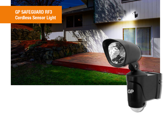 GP Safeguard ger dig trygghet i alla väder. En upplyst entré känns både trygg och välkomnande. Den automatiska PIR-sensorn gör dig även uppmärksam på besökare utanför ditt hem.