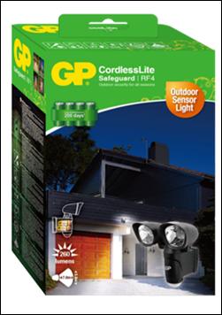 GP Safeguard RF4 är en batteridriven utomhuslampa med starkt ljus, idealisk för uppfarter, garage, veranda, trädgård och entréer. Installationen är enkel och du slipper kabeldragning.