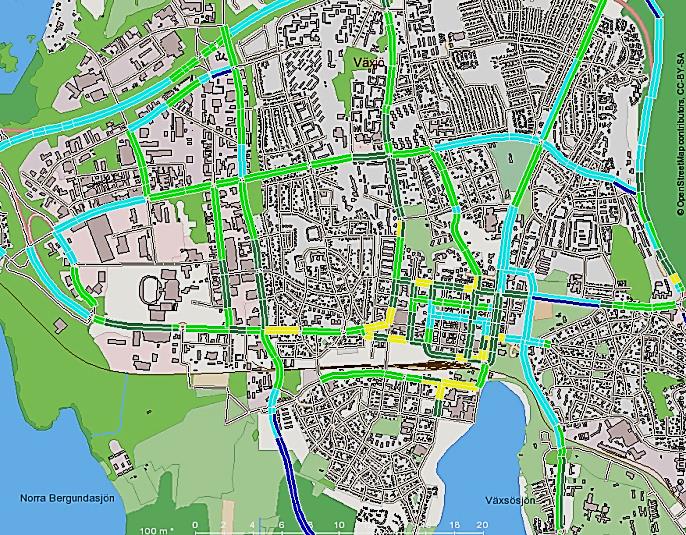 Detta innebär också att flera vägavsnitt även överskrider det mål på 15 μg/m 3 som Växjö har antagit i sitt miljöprogram för 2020. Figur 6 visar en uppförstorad bild över halterna för hela tätorten.