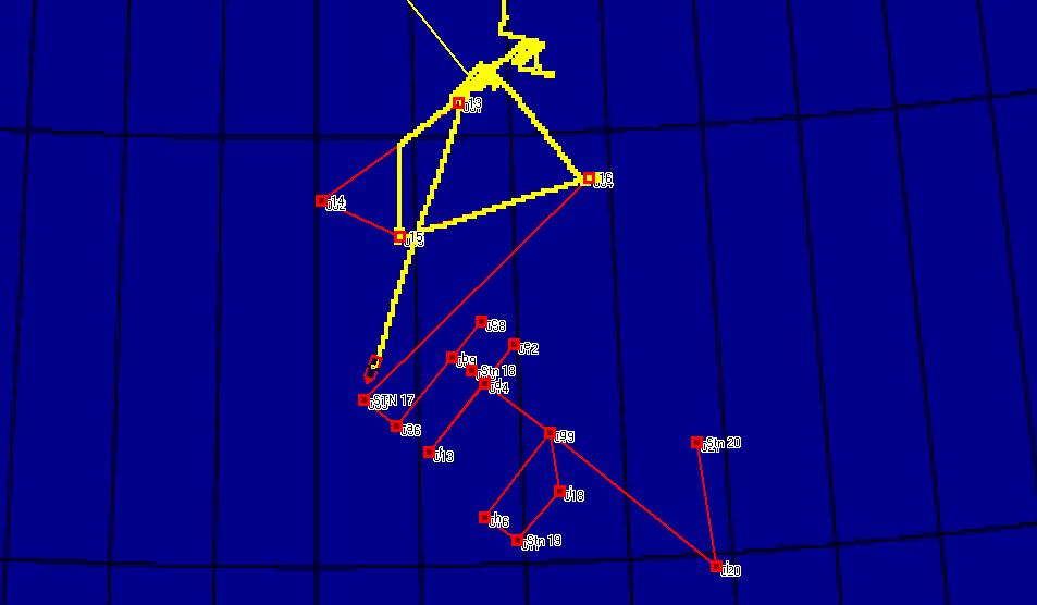 Vi är nu inne i en så kallad Polynya, som är ett öppet område i isen som bildats av rådande väder och vind samt i detta fall varmt vatten från floden Lena.