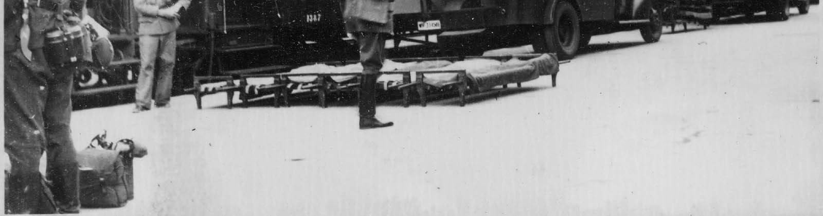 Enligt 1940 års krigssjukvårdsplan tilldelades svenska armén åtta sjukhuståg. De hade nummer H35 - H42 och hade 208 vårdplatser per tåg. 12 Så beredskap fanns på området.
