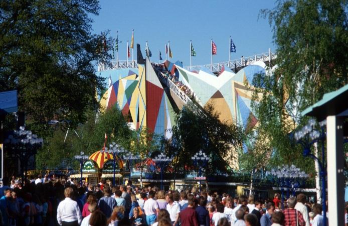 Foto och info: Liseberg Från förr Lisebergsattraktioner 1923-1987 Bergbanan hade premiär 1923.