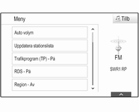 Fördelar med RDS På displayen visas stationens namn i stället för dess frekvens. Vid stationssökning ställer infotainmentsystemet endast in RDS-stationer.