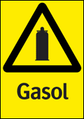 Tre hinkar med vatten. En filt (Tjock ull eller brandfilt). Brandsläckare 5 Säker förvaring och hantering av gasol och brandfarliga vätskor. 5.1 Gasol Där gasol används ska det finnas en utsedd ansvarig för säkert användande.