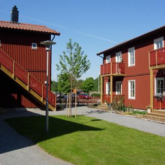 Alnarp 2010 BOKLOKS TRIVSELYTOR En studie om Bostadsgårdar och hur BoKloks boende själva kan utveckla dem Av: Natalia Andersson och