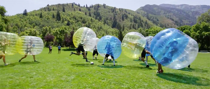 Bubblefotboll För dig som är 14 år upp till 18 år Tycker du om att spela fotboll, eller tycker du inte att det är tillräckligt spännande? Då bör du testa detta.